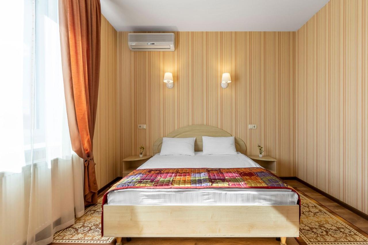 Гостиница Siesta Киев Sofiivska Borshchahivka Esterno foto