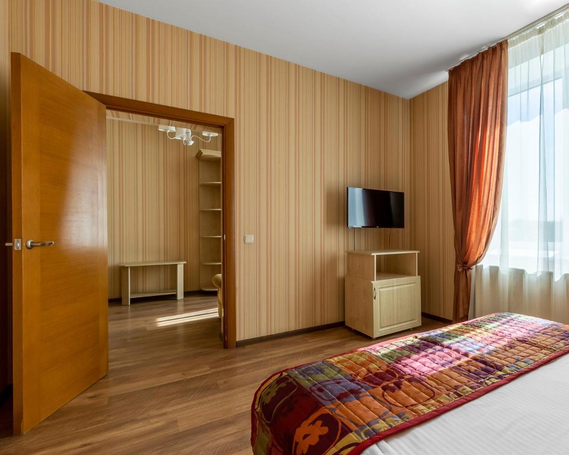 Гостиница Siesta Киев Sofiivska Borshchahivka Esterno foto