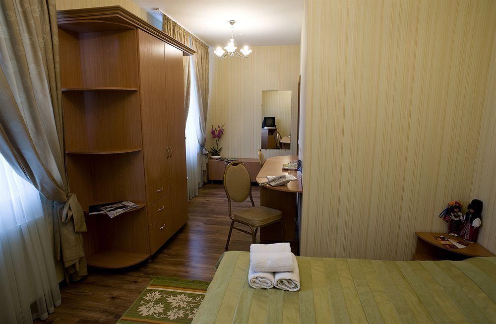 Гостиница Siesta Киев Sofiivska Borshchahivka Esterno foto