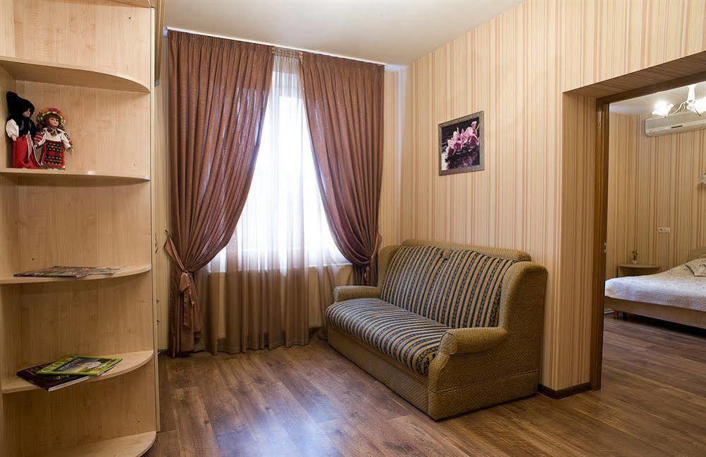 Гостиница Siesta Киев Sofiivska Borshchahivka Esterno foto